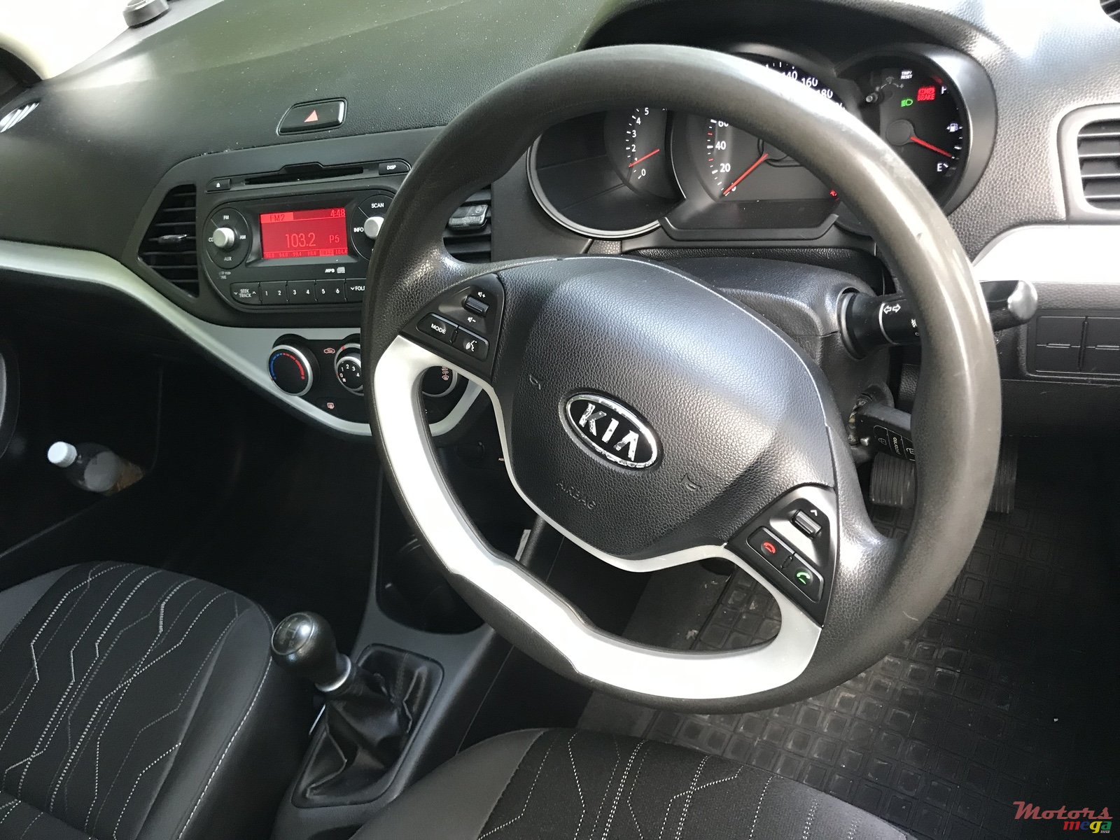 2012' Kia Picanto photo #1