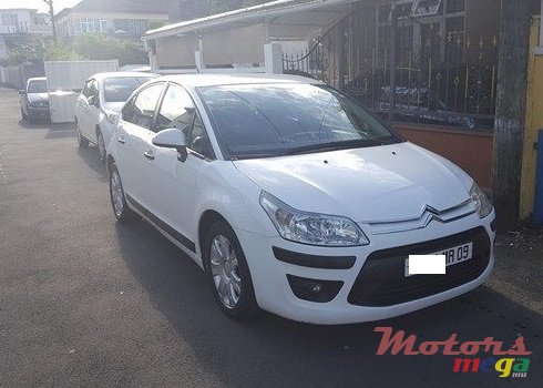 2009' Citroen C4 photo #1