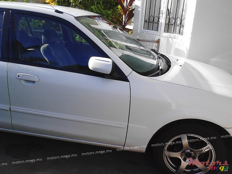 1998' Mazda Familia photo #1