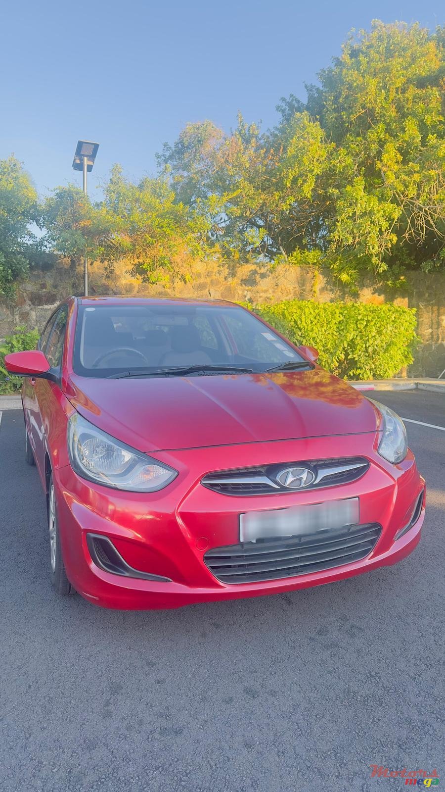 2012' Hyundai Accent photo #1