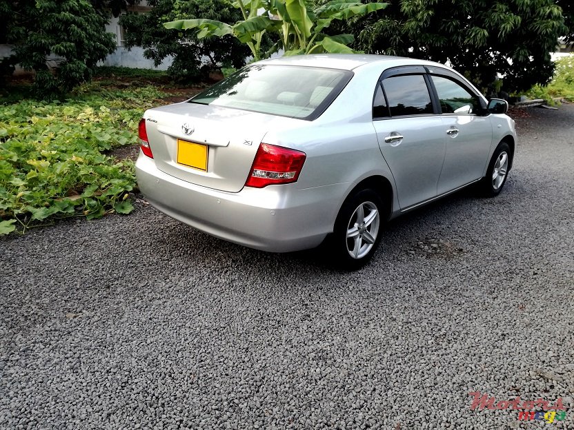 2009' Toyota Corolla Axio X-JAPAN photo #2