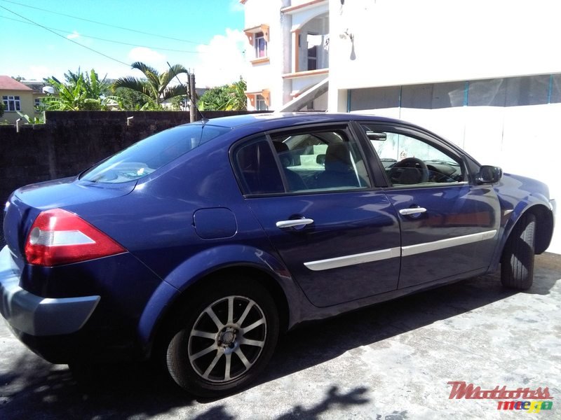 2005' Renault Megane photo #4