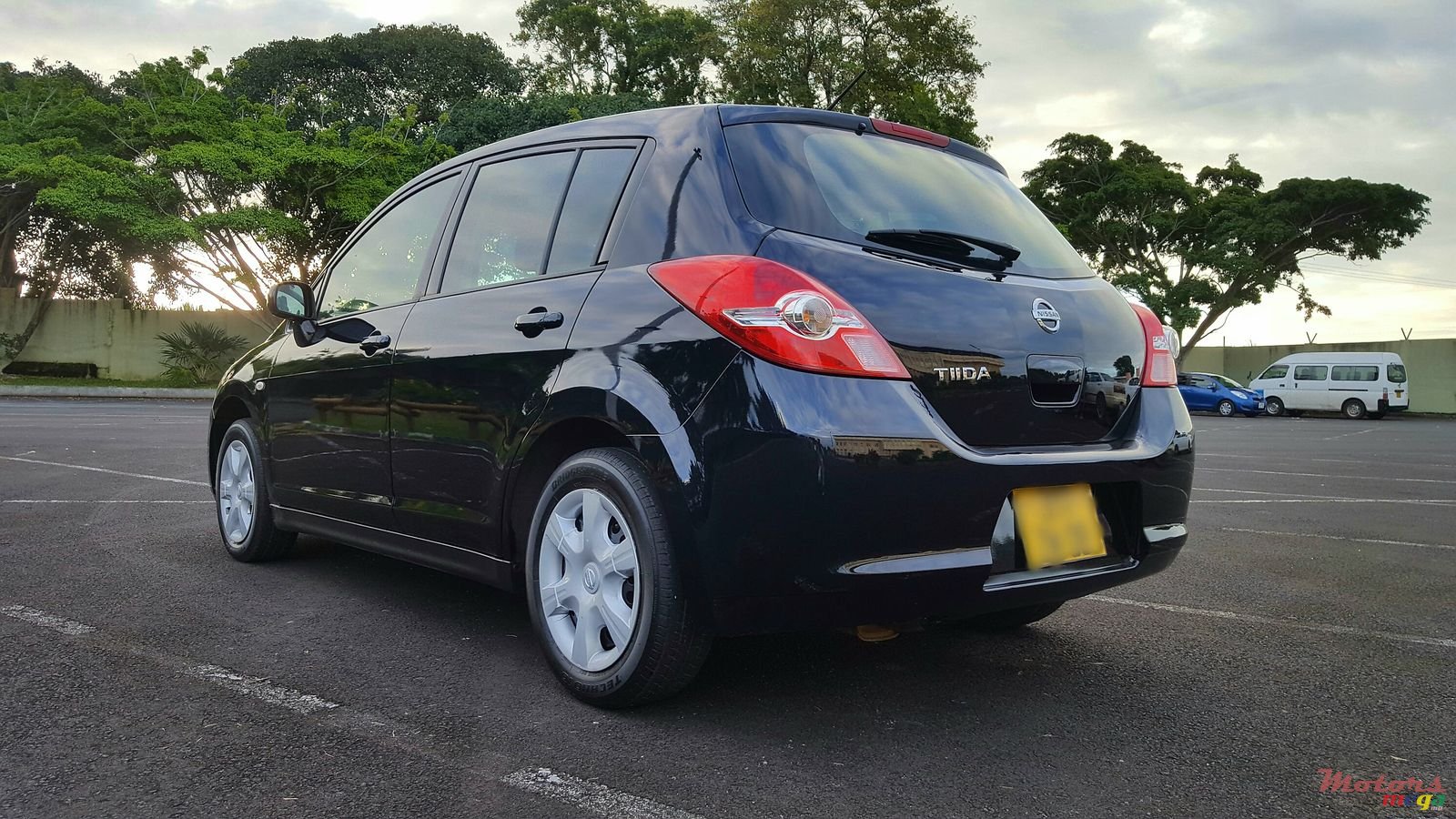 2008' Nissan photo #5