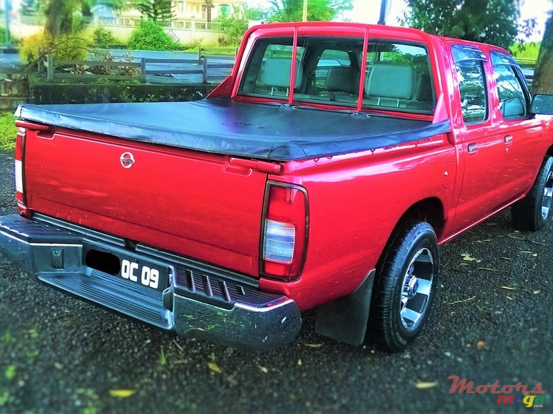 2009' Nissan Navara 2.7D Japan photo #1