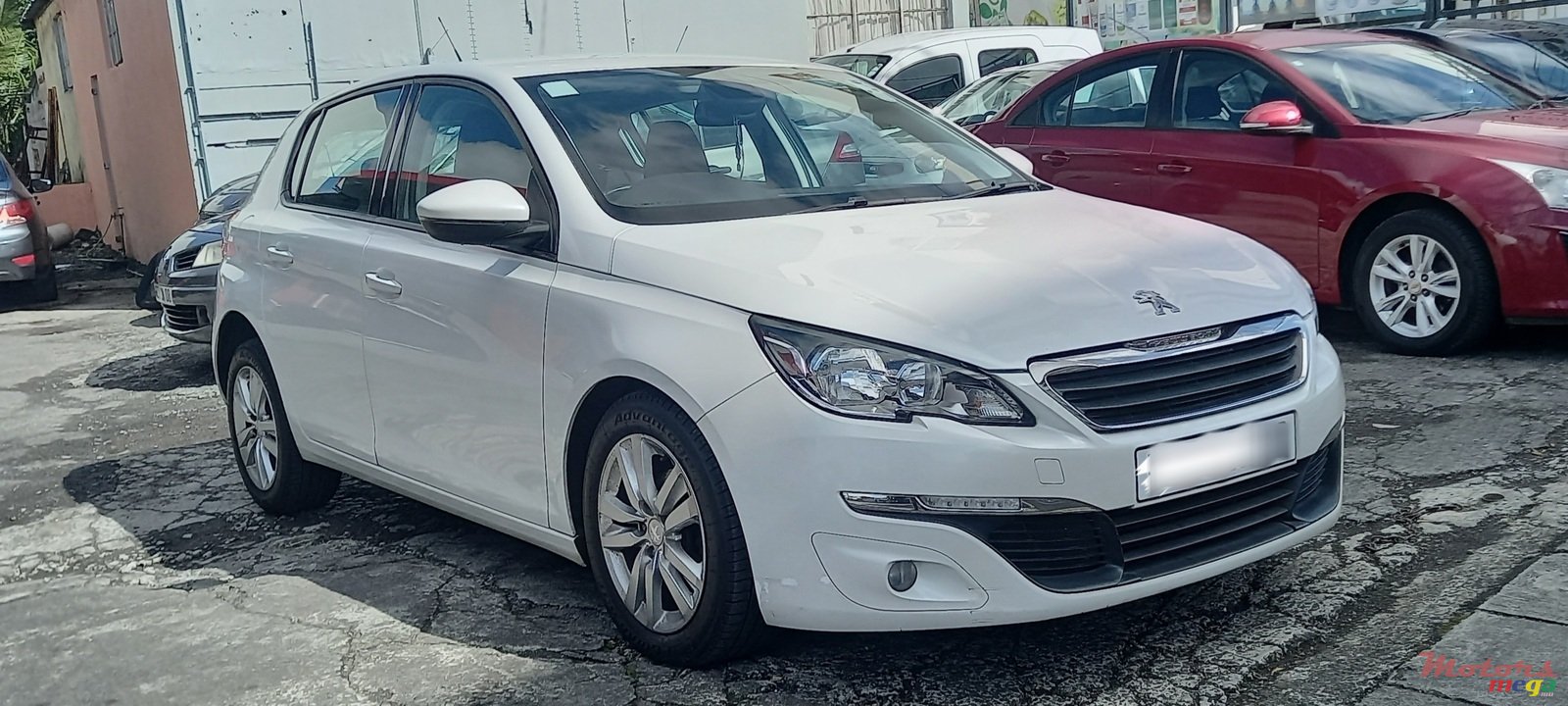 2016' Peugeot 308 photo #1