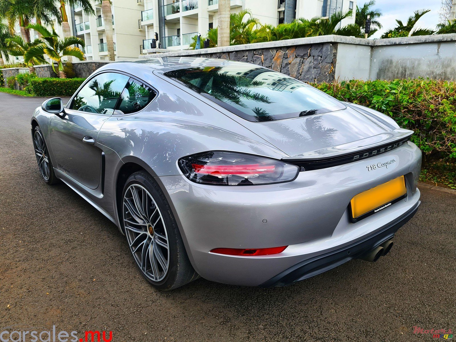 2021' Porsche Cayman 718 2.0 photo #2