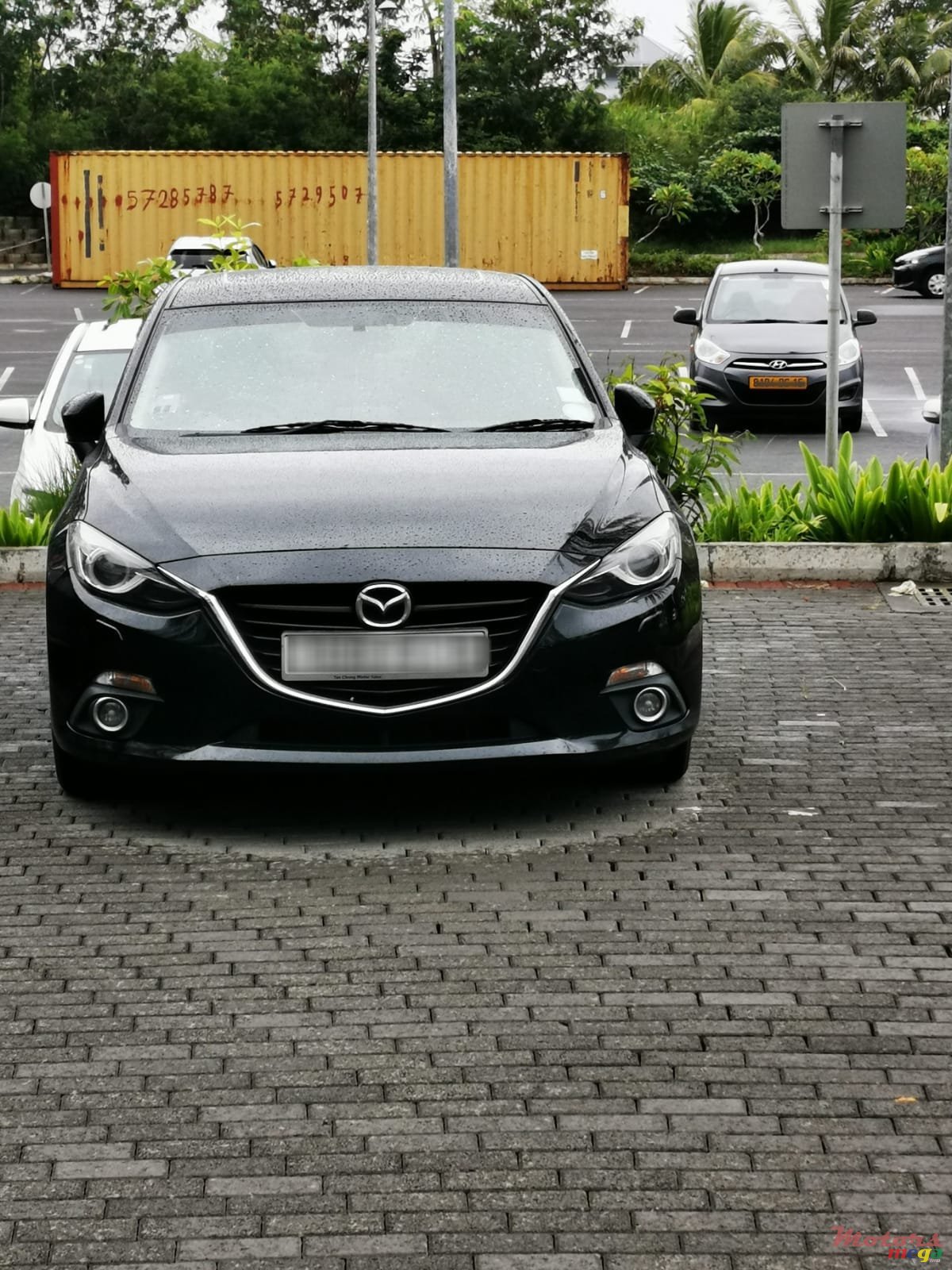 2015' Mazda 3 photo #2
