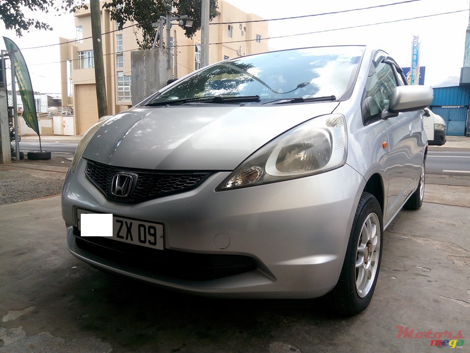 2009' Honda Fit photo #2
