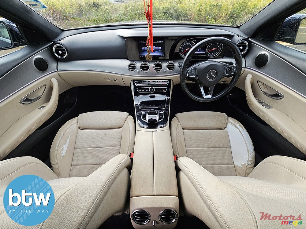 2016' Mercedes-Benz E 200 AVANTGARDE photo #7