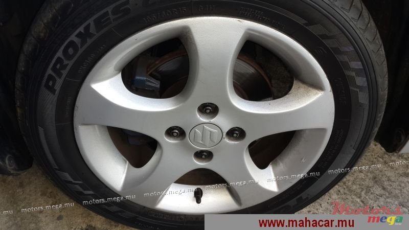 2007' Suzuki Swift photo #2