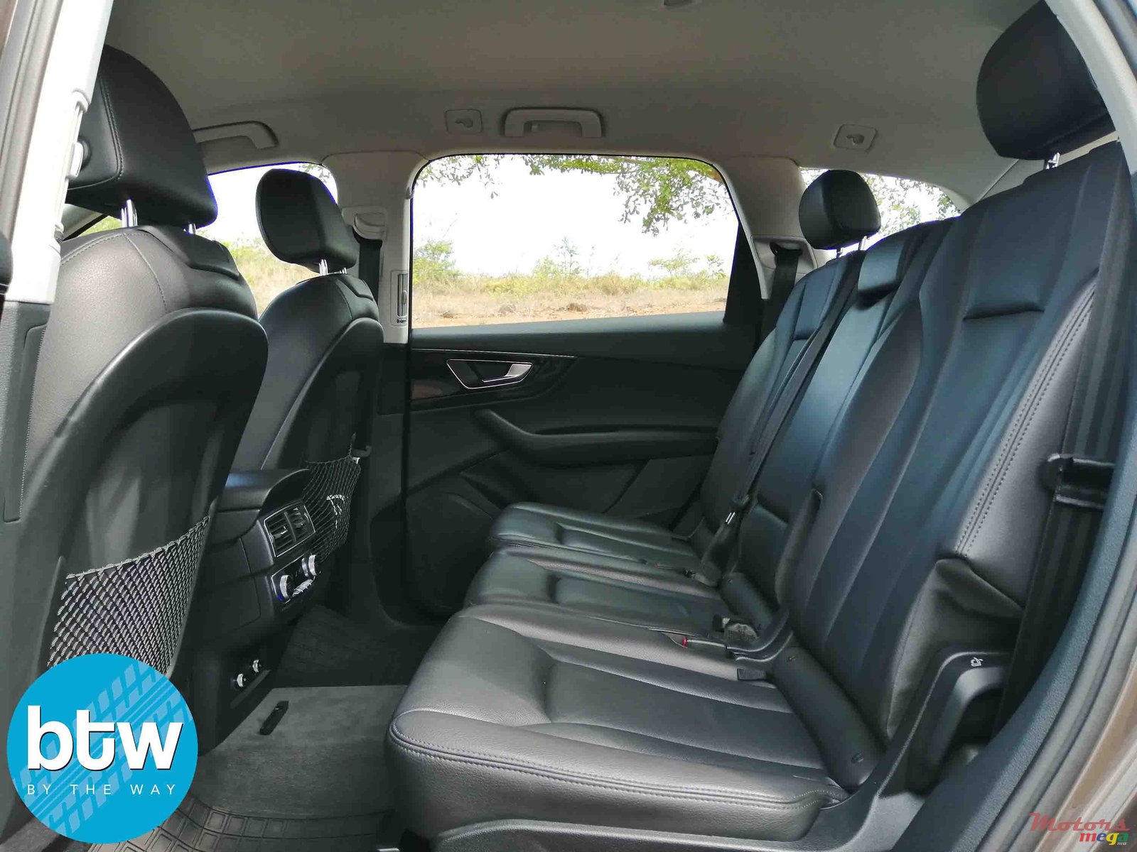 2018' Audi Q7 photo #4