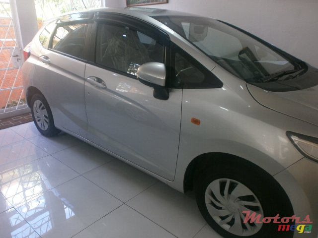 2013' Honda FR-V FIT photo #3