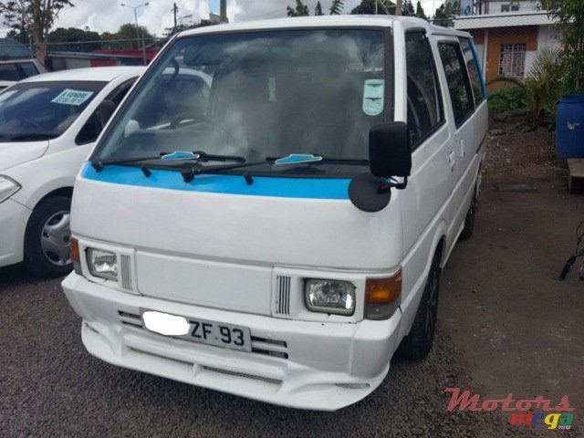 1993' Nissan Vanette photo #2