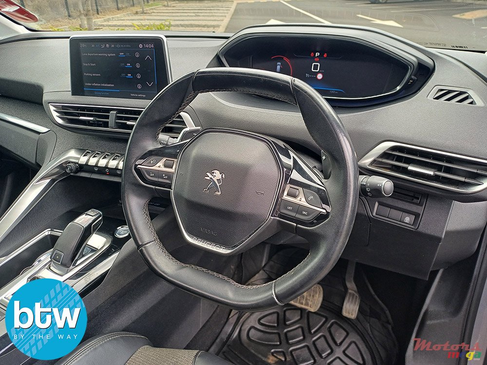 2018' Peugeot 3008 Allure photo #7