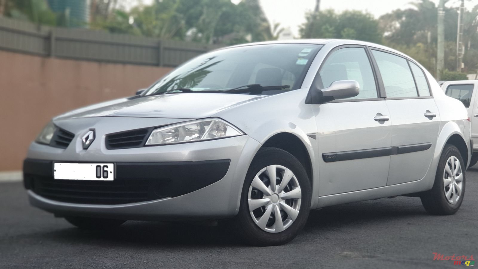 2006' Renault Megane Facelift photo #1