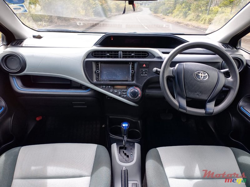 2014' Toyota Aqua new hybrid battery photo #1