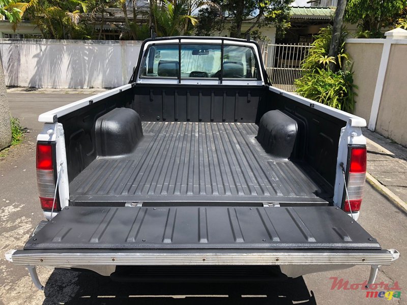 2016' Nissan Single Cab 2016 photo #5