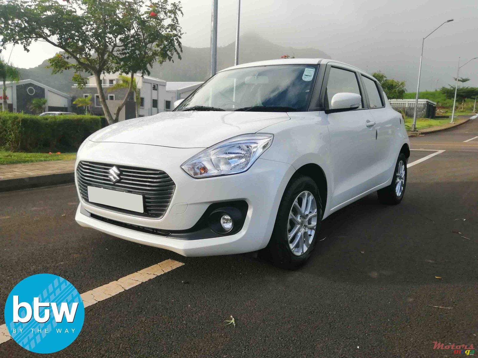 2019' Suzuki Swift photo #3