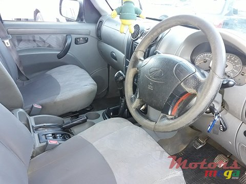 2012' Mahindra Scorpio photo #7
