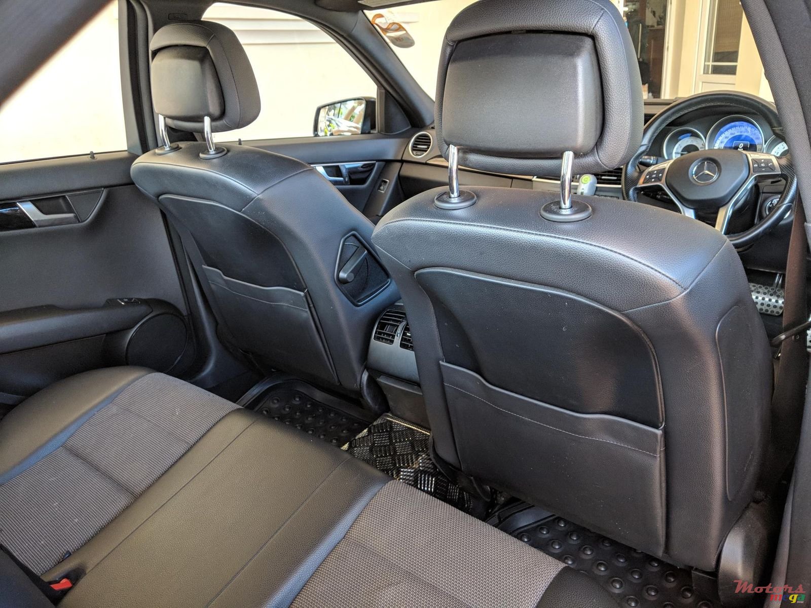 2013' Mercedes-Benz CLC 180 photo #4