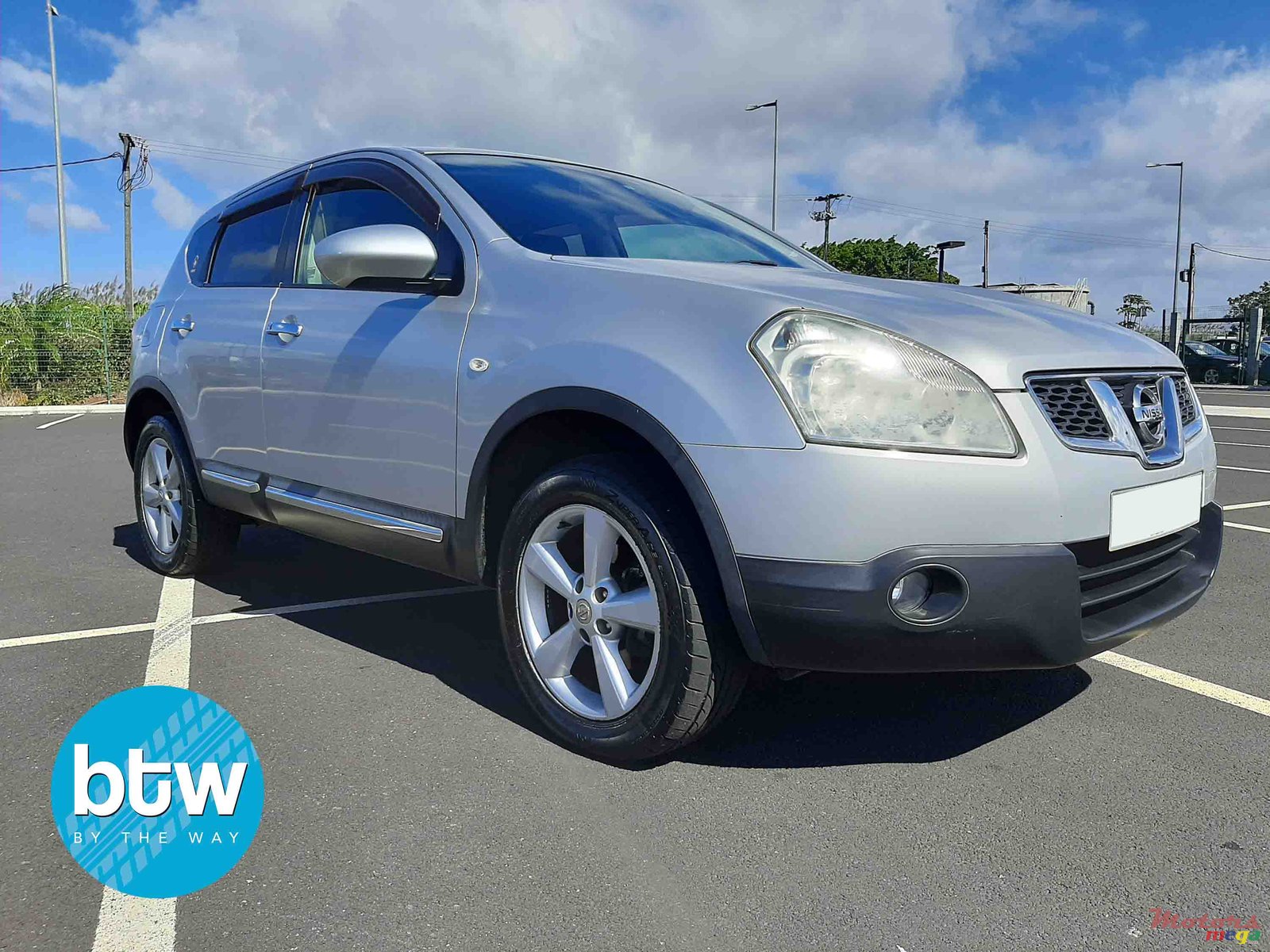 2011' Nissan Qashqai photo #1