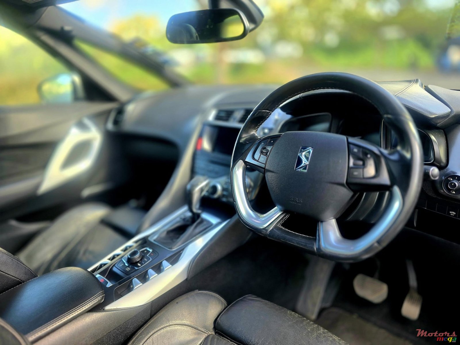 2014' Citroen DS photo #7