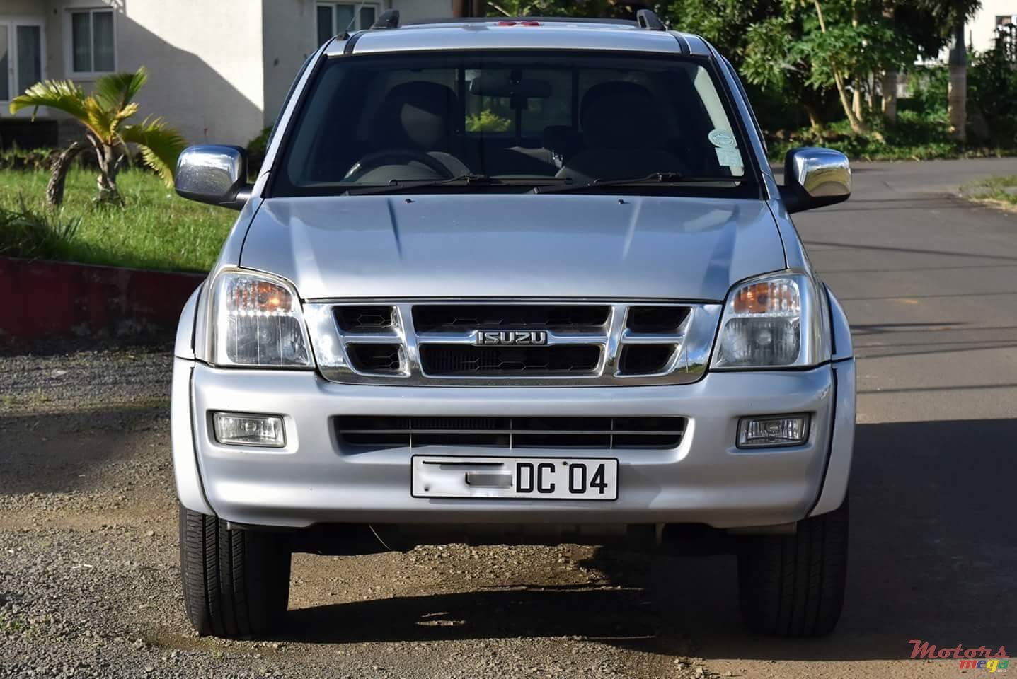2004' Isuzu D-Max LS photo #2