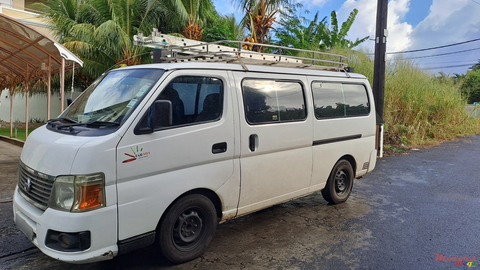 2009' Nissan photo #6