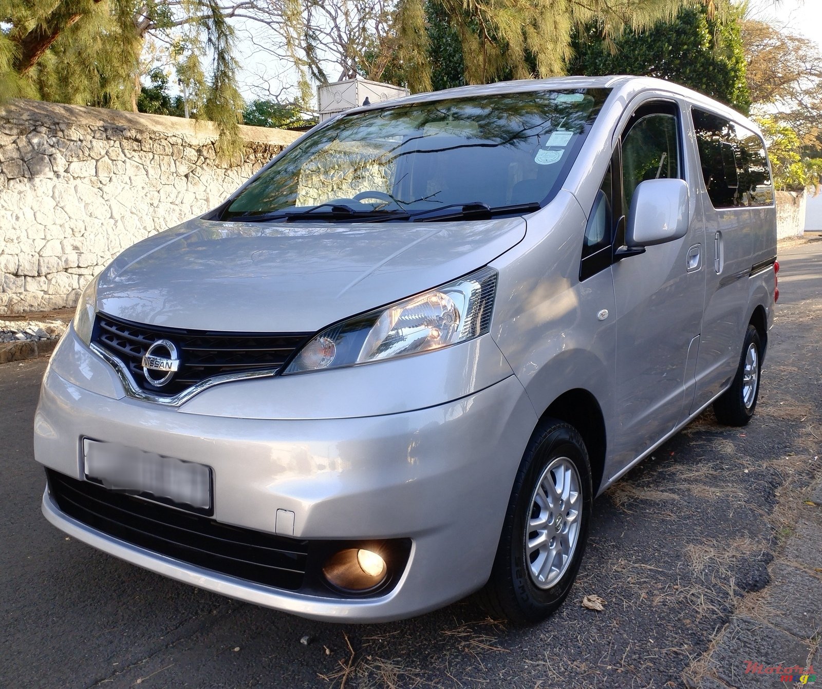 2017' Nissan NV200 photo #1