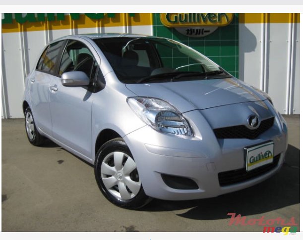 2009' Toyota Vitz photo #1