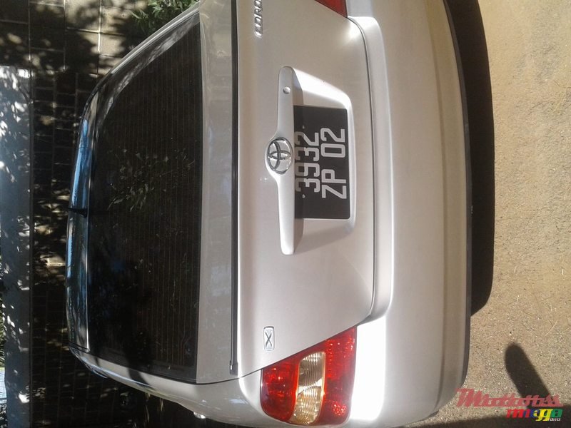 2002' Toyota Corolla photo #1