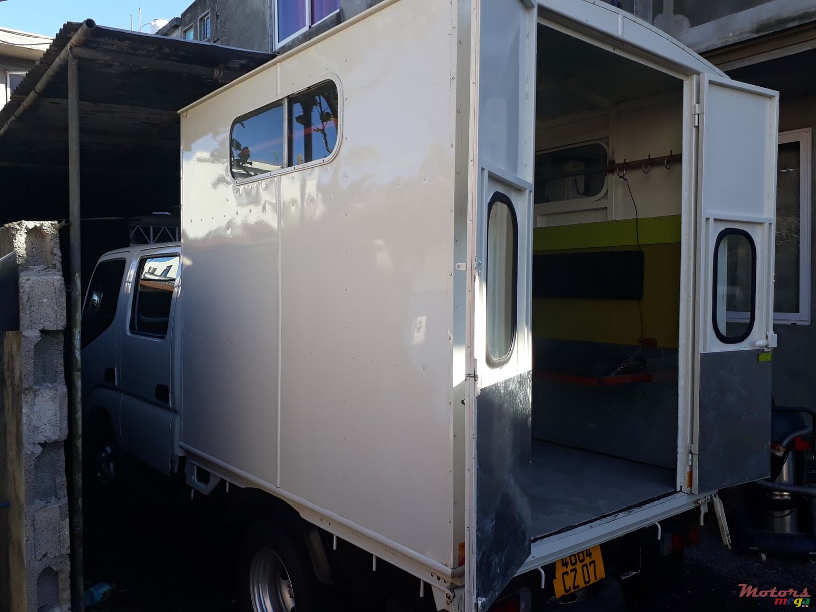 2007' Toyota Caisse Blindée photo #3