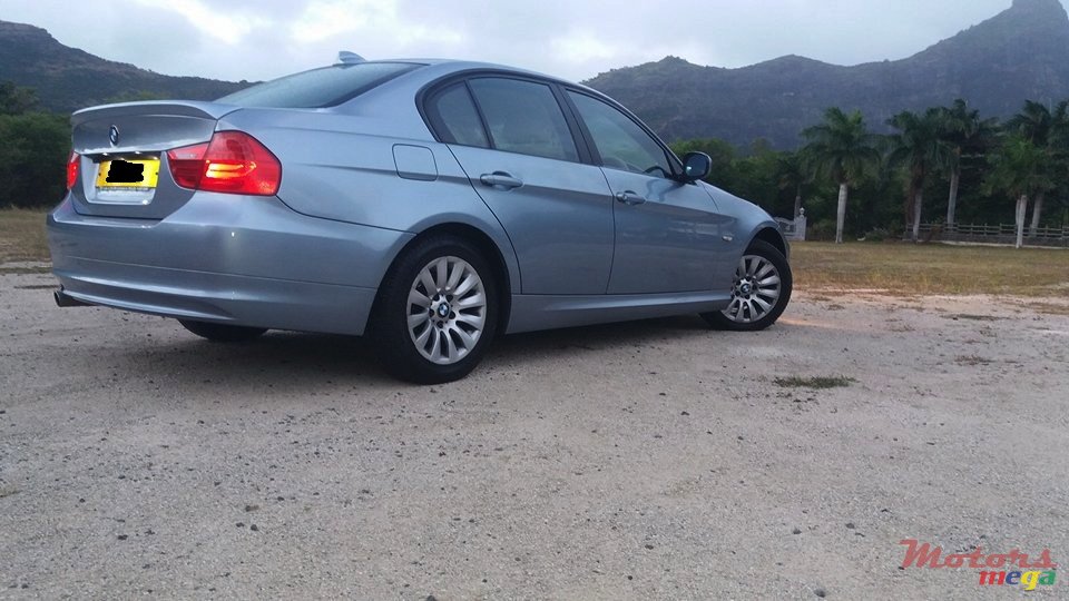 2009' BMW 316 photo #3