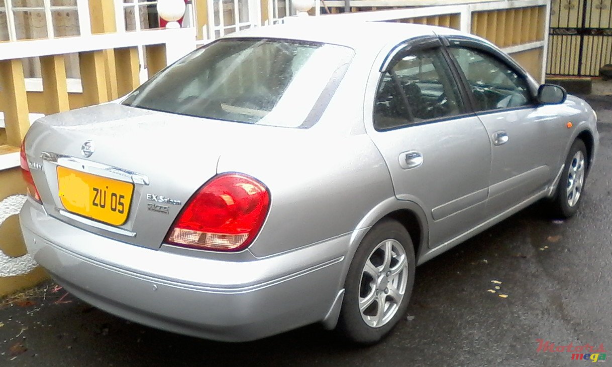 2005' Nissan photo #1