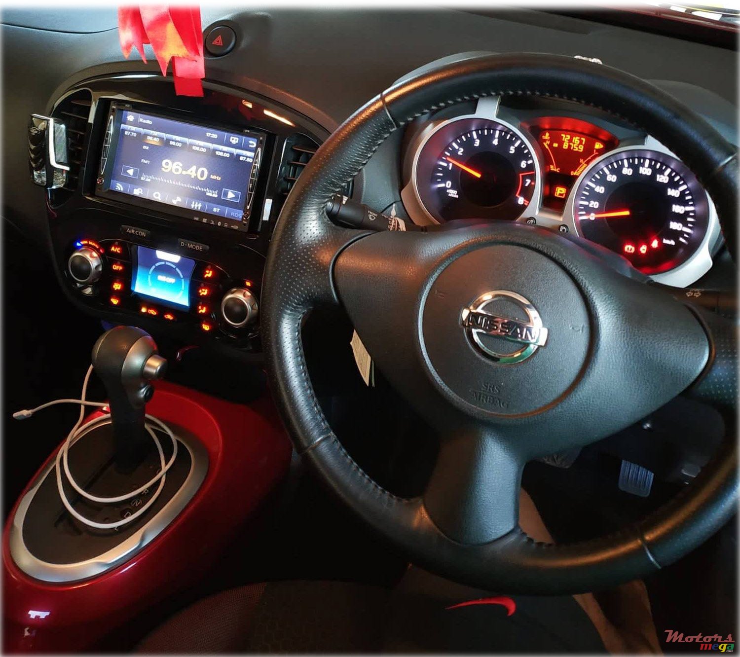 2012' Nissan Juke photo #5