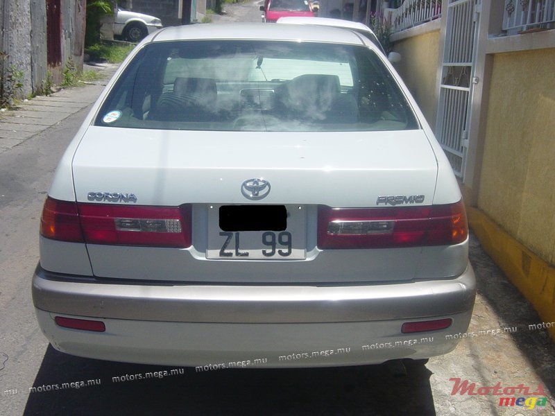 1999' Toyota photo #1