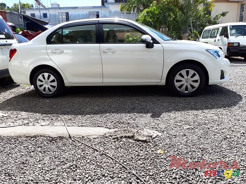 2013' Toyota Axio photo #5