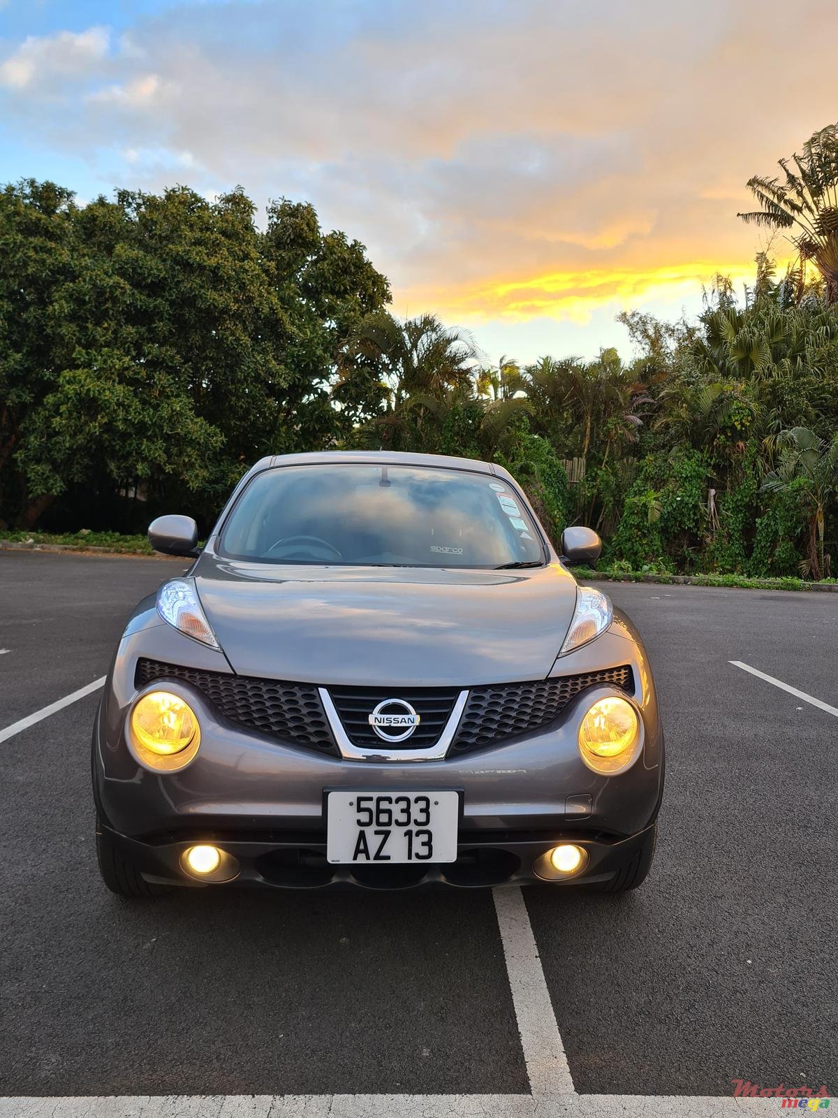 2013' Nissan Juke Automatic photo #2