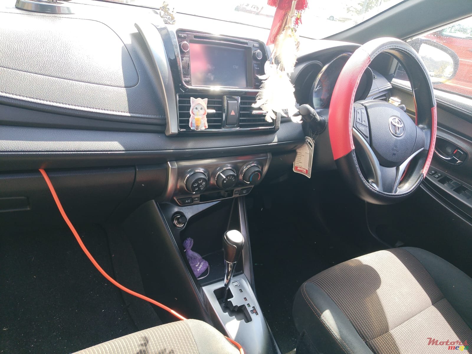 2016' Toyota Yaris photo #1