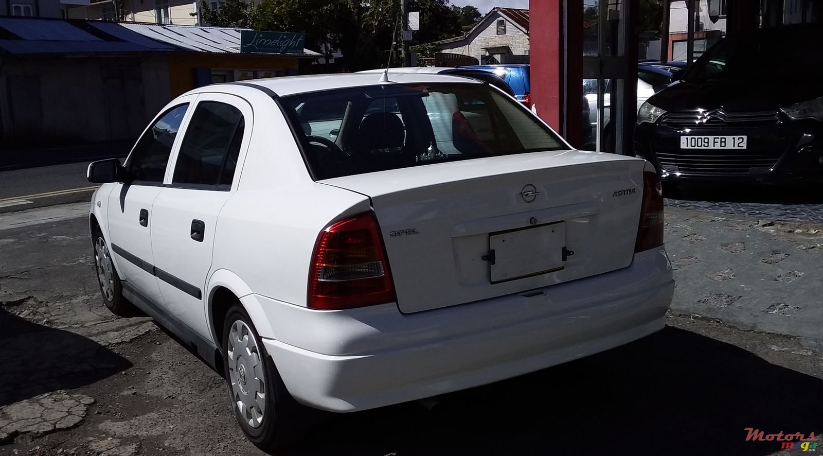 2004' Opel Astra photo #3