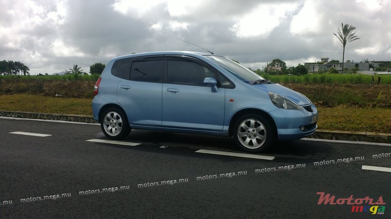 2003' Honda Jazz photo #2
