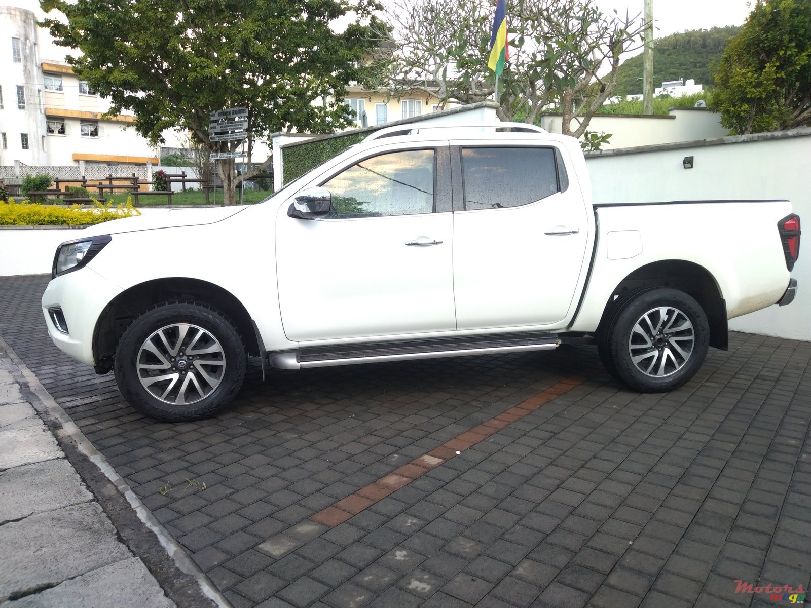 2017' Nissan Navara 4*4 photo #2