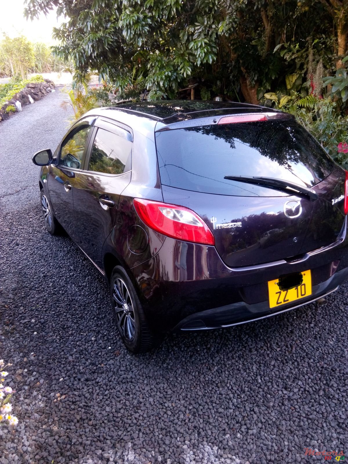 2010' Mazda Demio photo #1