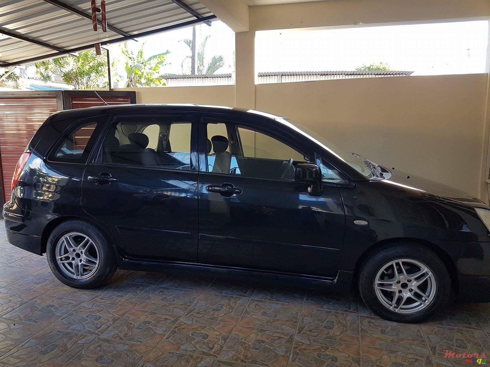 2004' Suzuki Liana photo #1