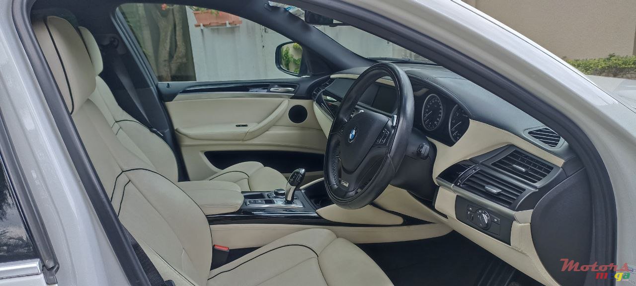 2011' BMW X6 photo #3