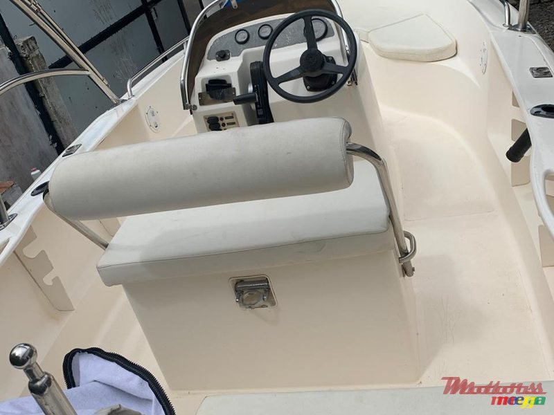 2012' Legend photo #2