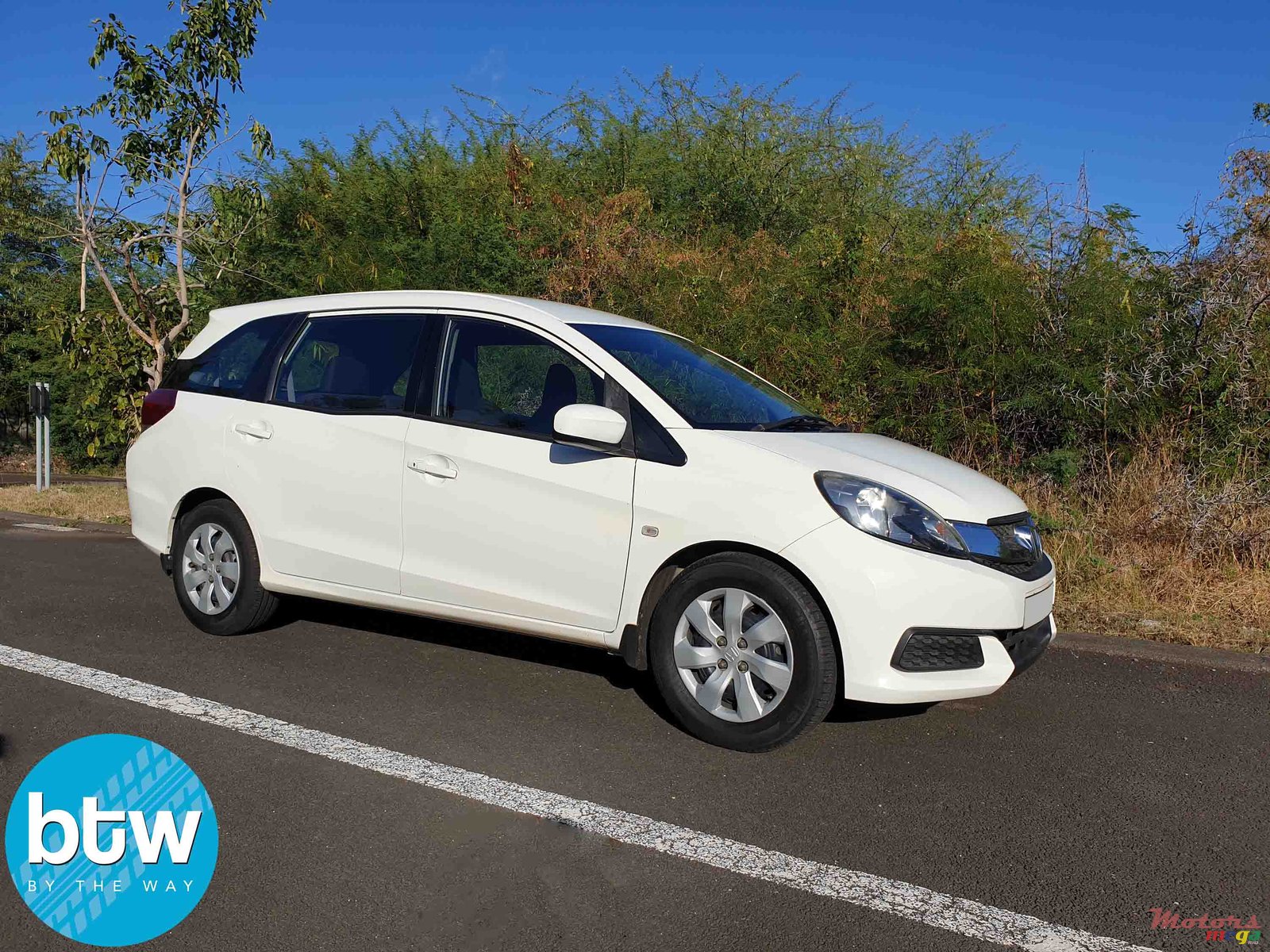 2015' Honda Mobilio 7 Seater photo #1