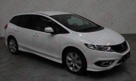 Honda Jade MPV Spotted Completely Undisguised in China
