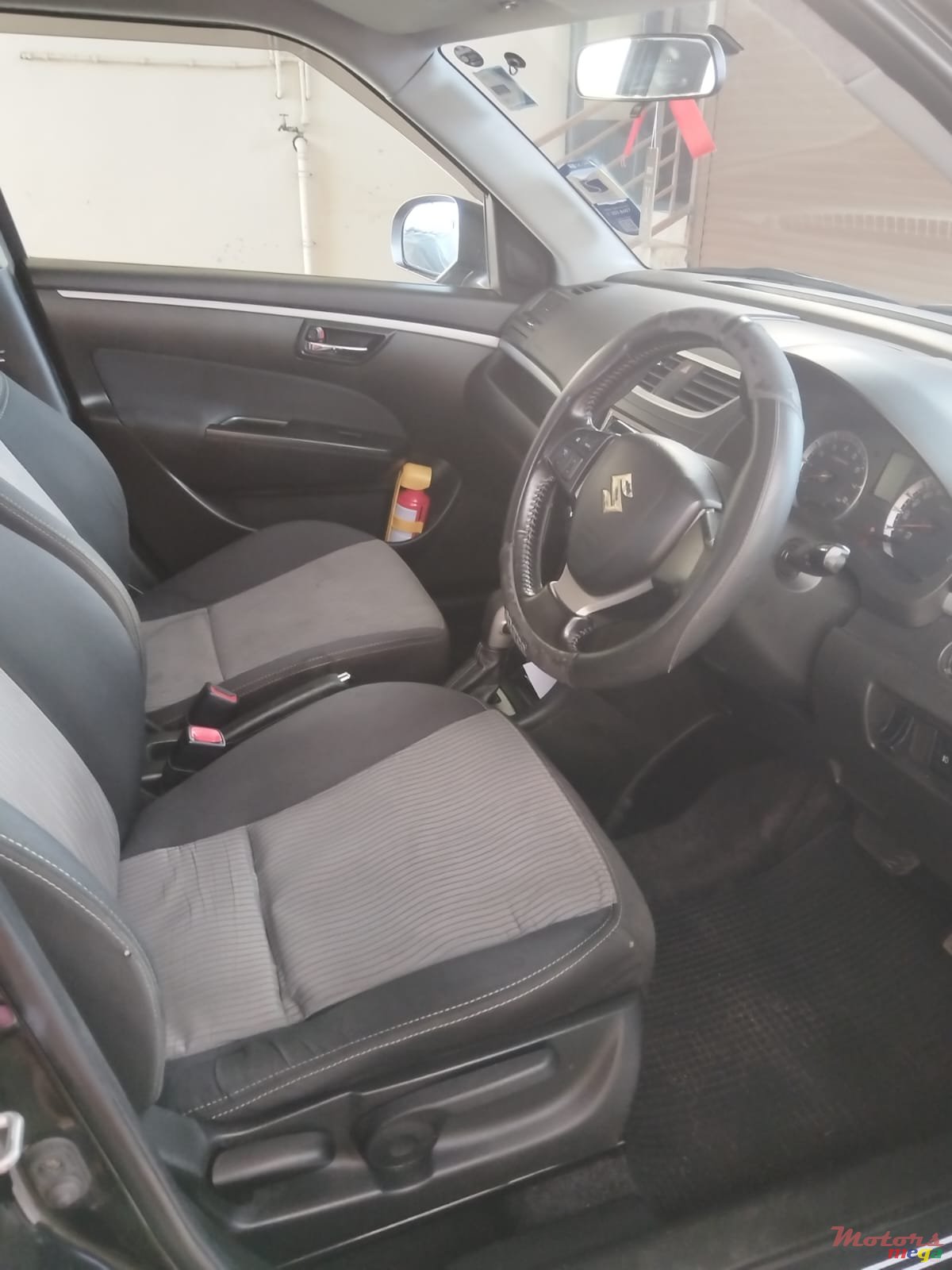 2012' Suzuki Swift japan photo #3