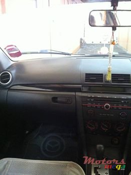 2004' Mazda 3 photo #6